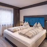 Sieglinde Color Bed & Breakfast